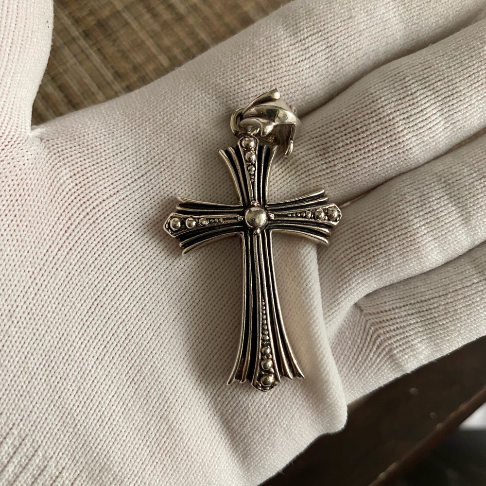 Sterling Silver Decorative Cross Pendant - Silver